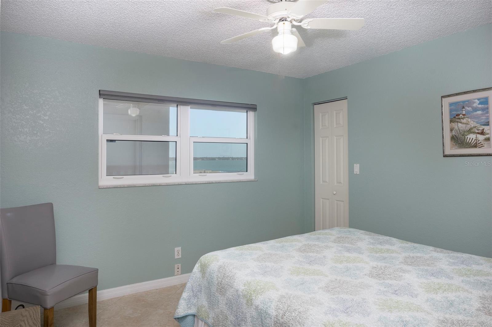 Listing photo id 23 for 1230 Gulf Boulevard 608