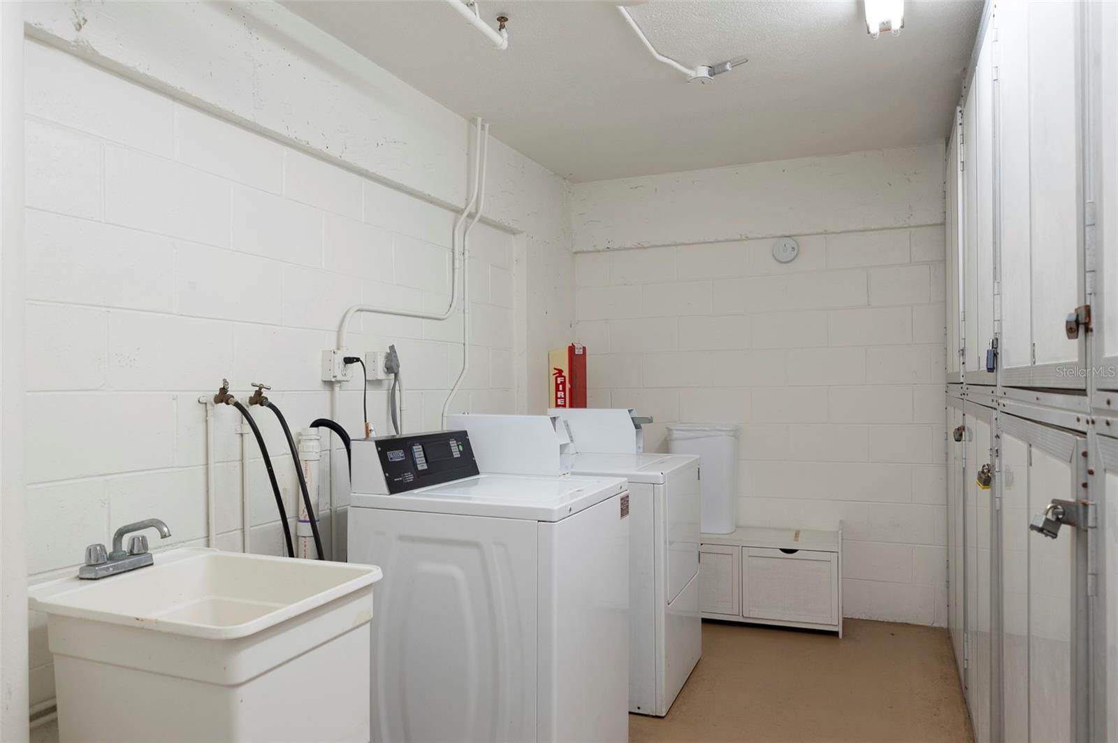 Listing photo id 25 for 1230 Gulf Boulevard 608