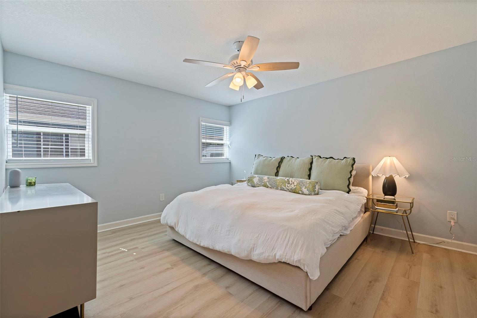 Image 21 of 36 For 4807 Highland Avenue