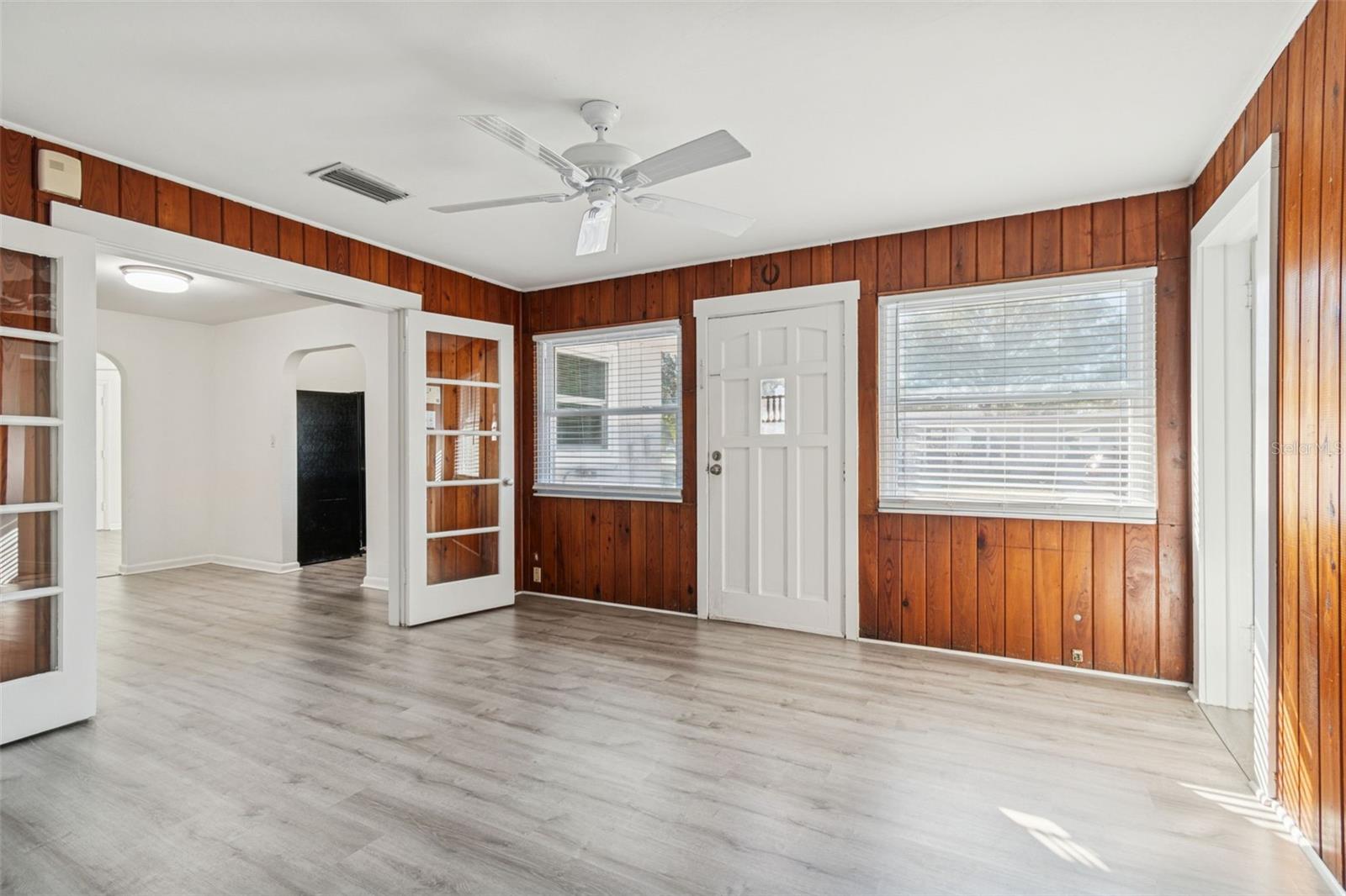 Image 15 of 41 For 2900 49th Street N