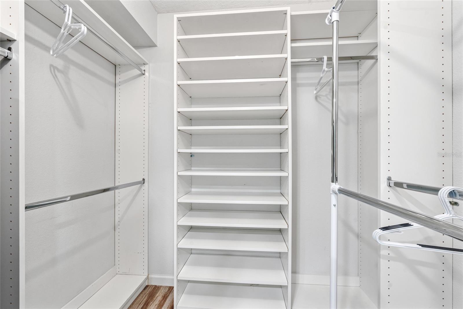 Image 18 of 28 For 2617 Cove Cay Drive 711