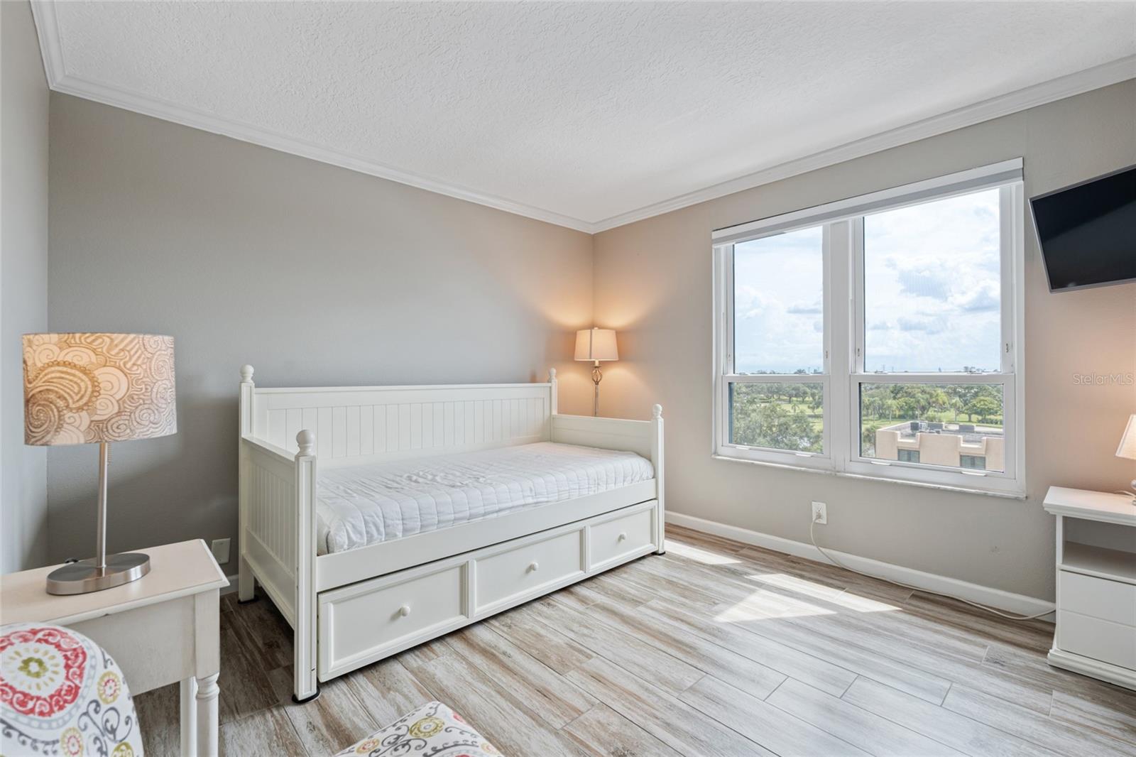 Image 19 of 28 For 2617 Cove Cay Drive 711