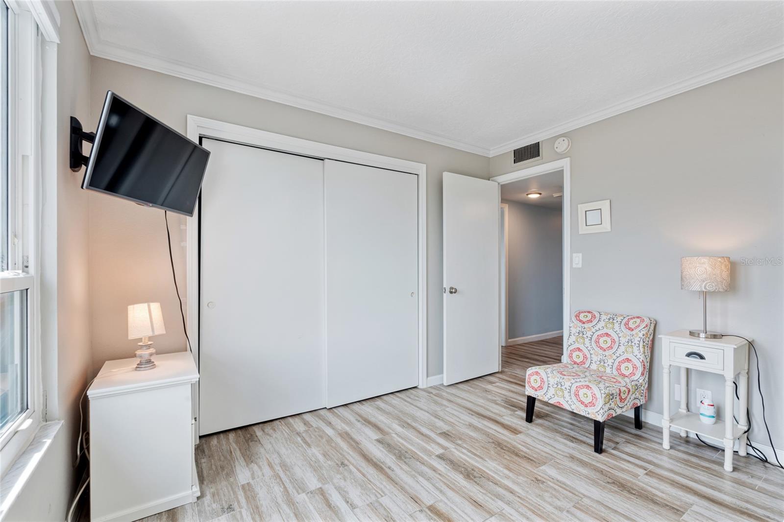 Image 20 of 28 For 2617 Cove Cay Drive 711