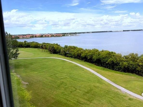 Image 23 of 28 For 2617 Cove Cay Drive 711