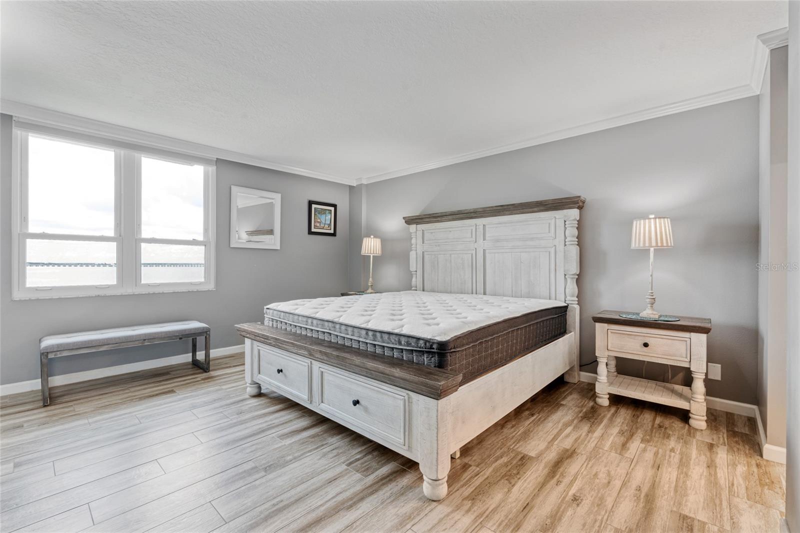 Image 5 of 28 For 2617 Cove Cay Drive 711