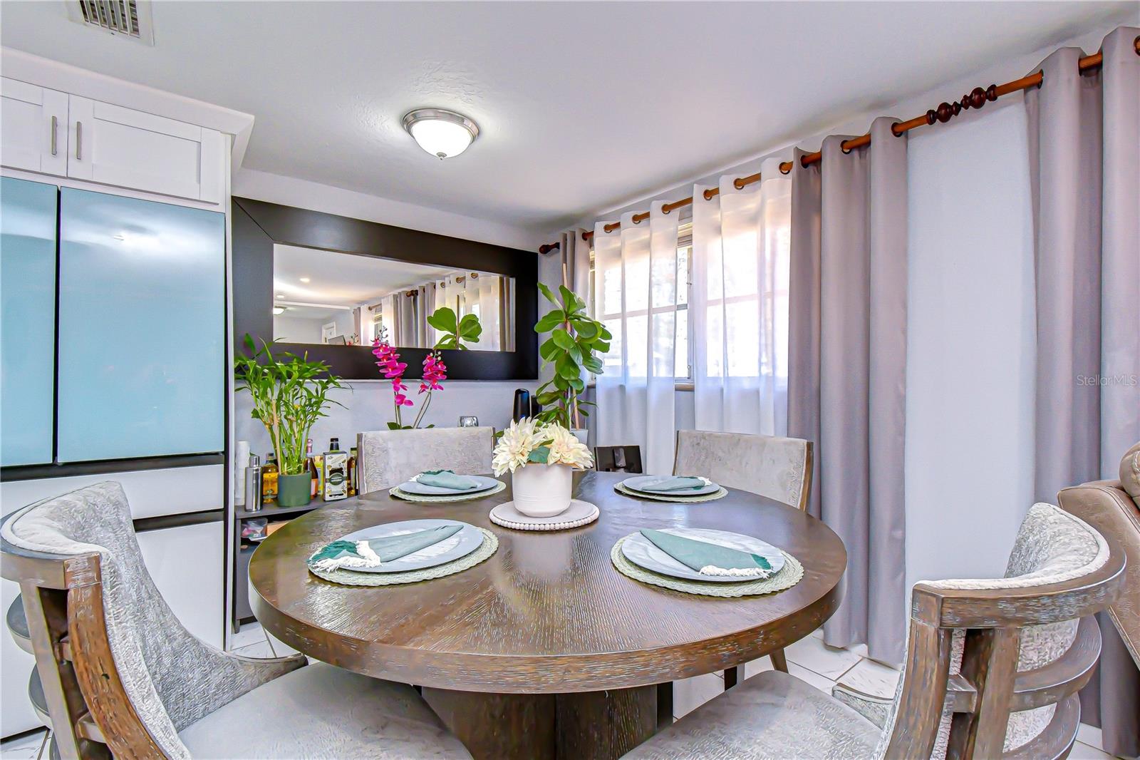 Image 14 of 21 For 8302 Edison Avenue