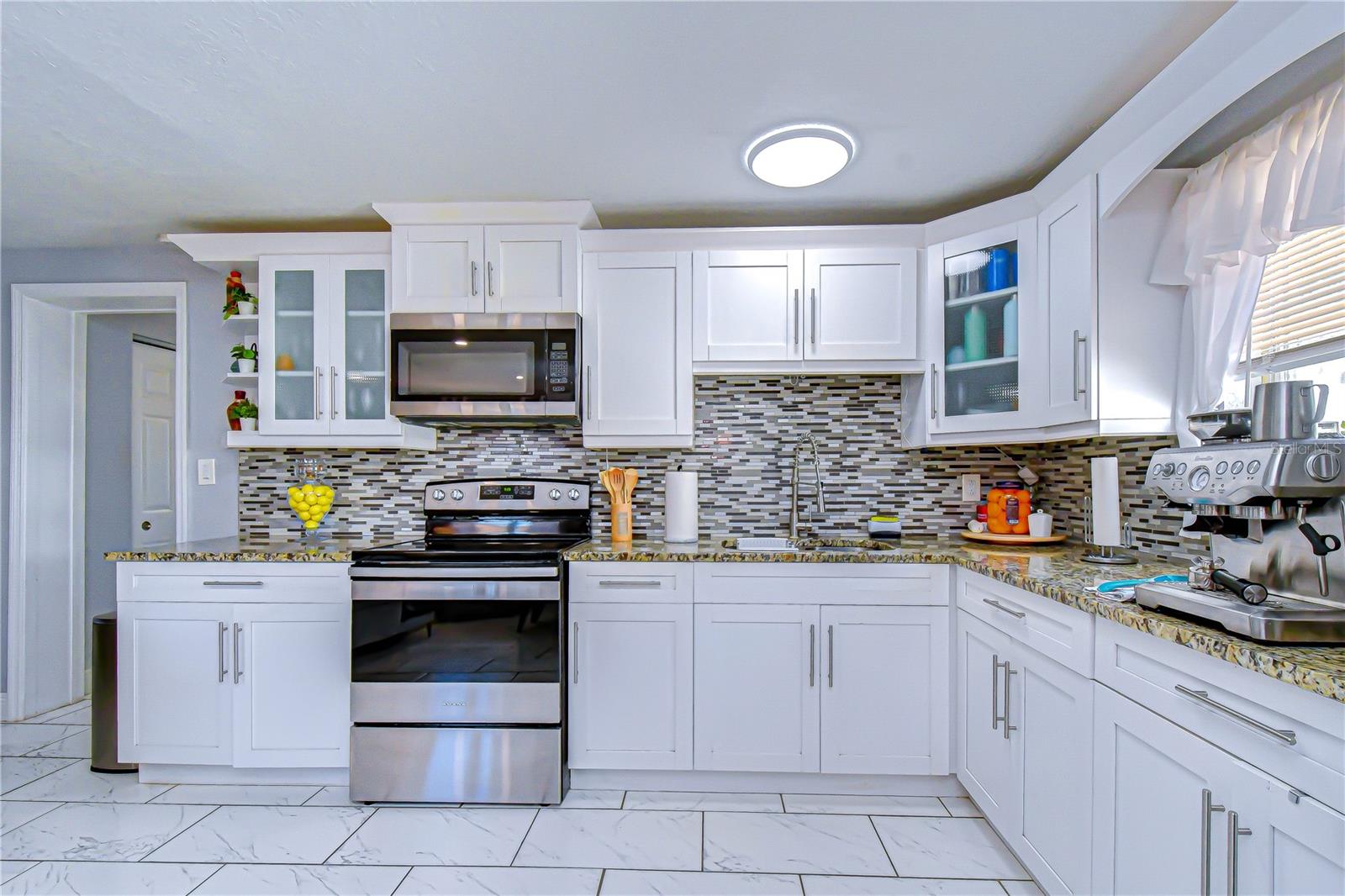 Image 16 of 21 For 8302 Edison Avenue