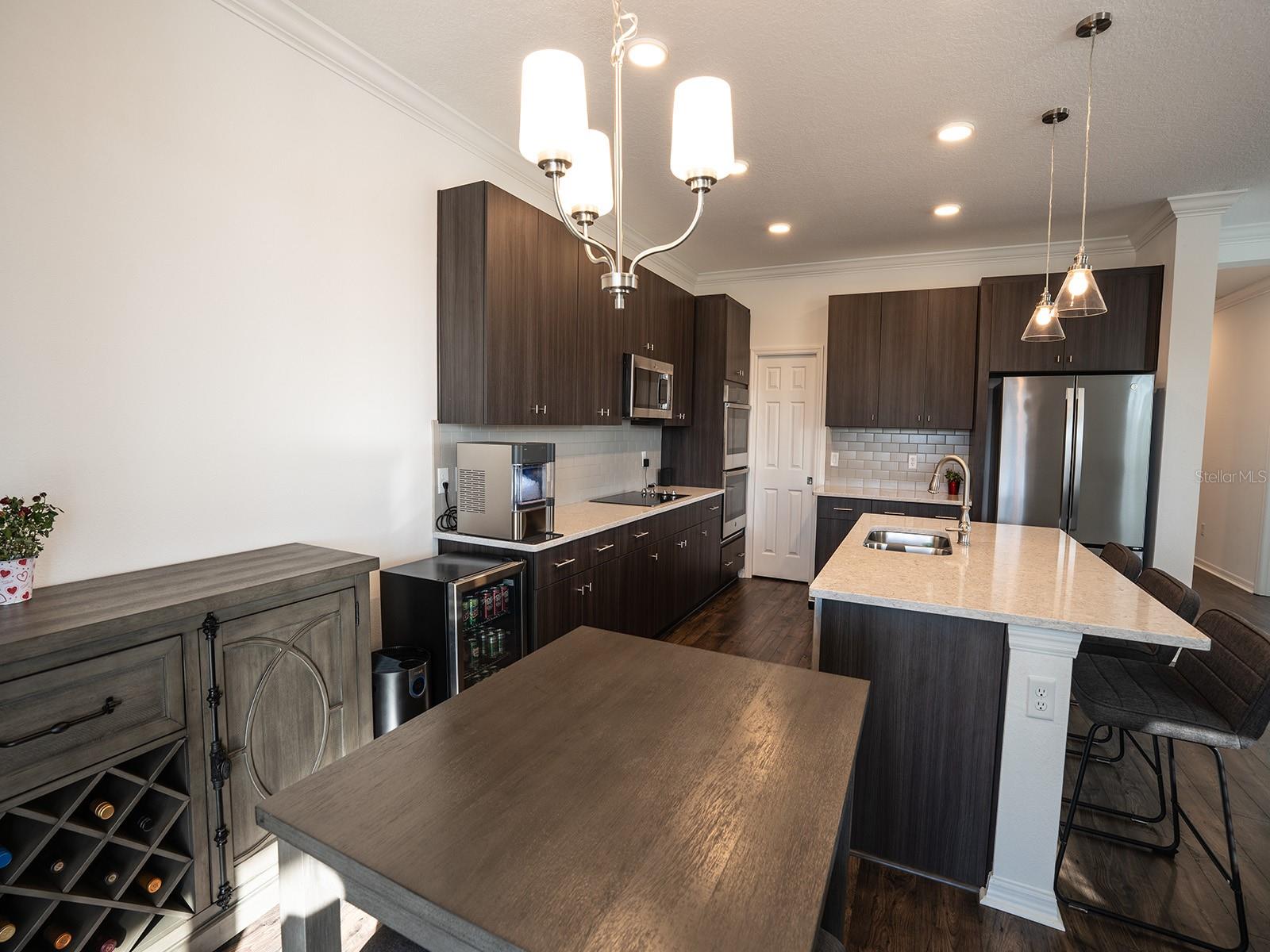 Image 16 of 69 For 5836 Timberdale Avenue