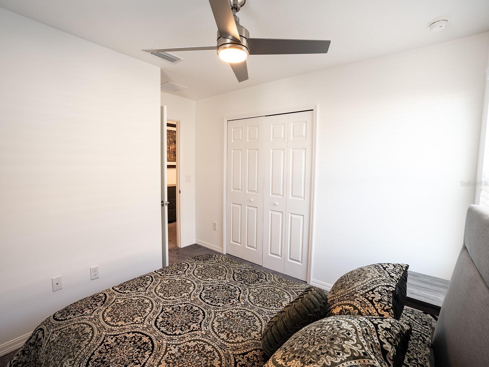 Image 40 of 69 For 5836 Timberdale Avenue