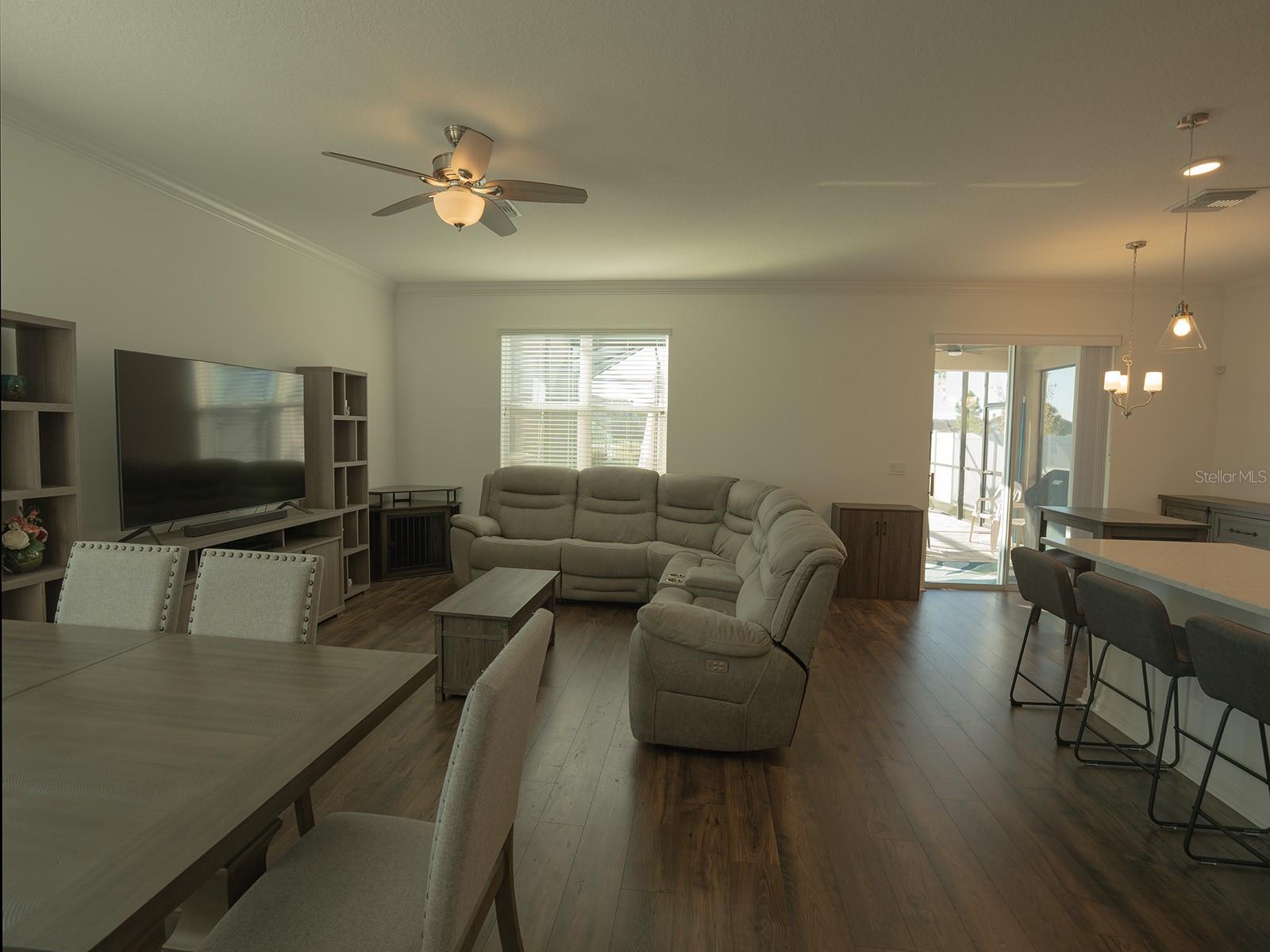 Image 6 of 69 For 5836 Timberdale Avenue