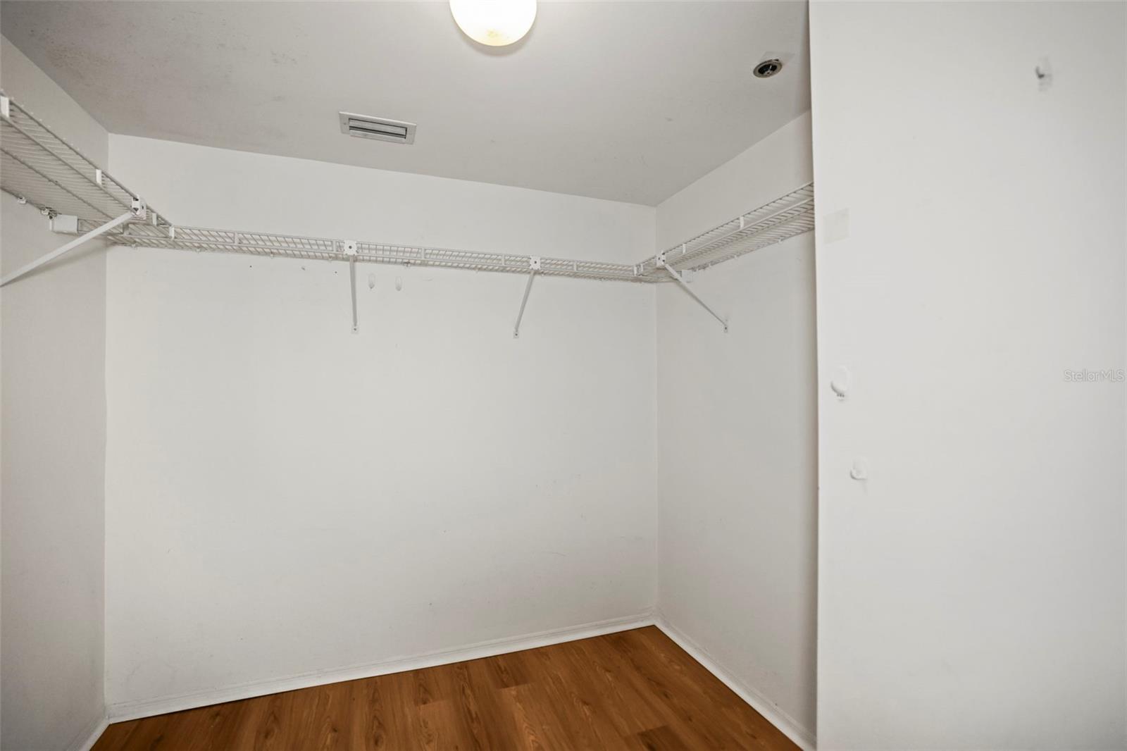 Image 13 of 40 For 2209 Utopian Drive E 117