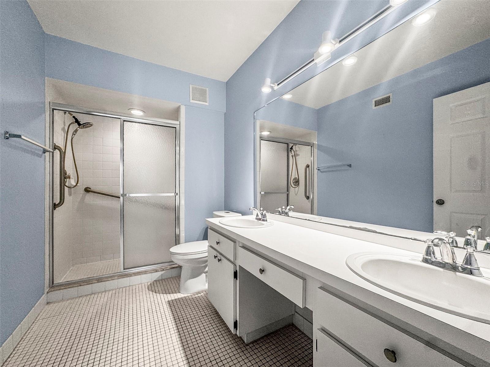 Image 14 of 40 For 2209 Utopian Drive E 117