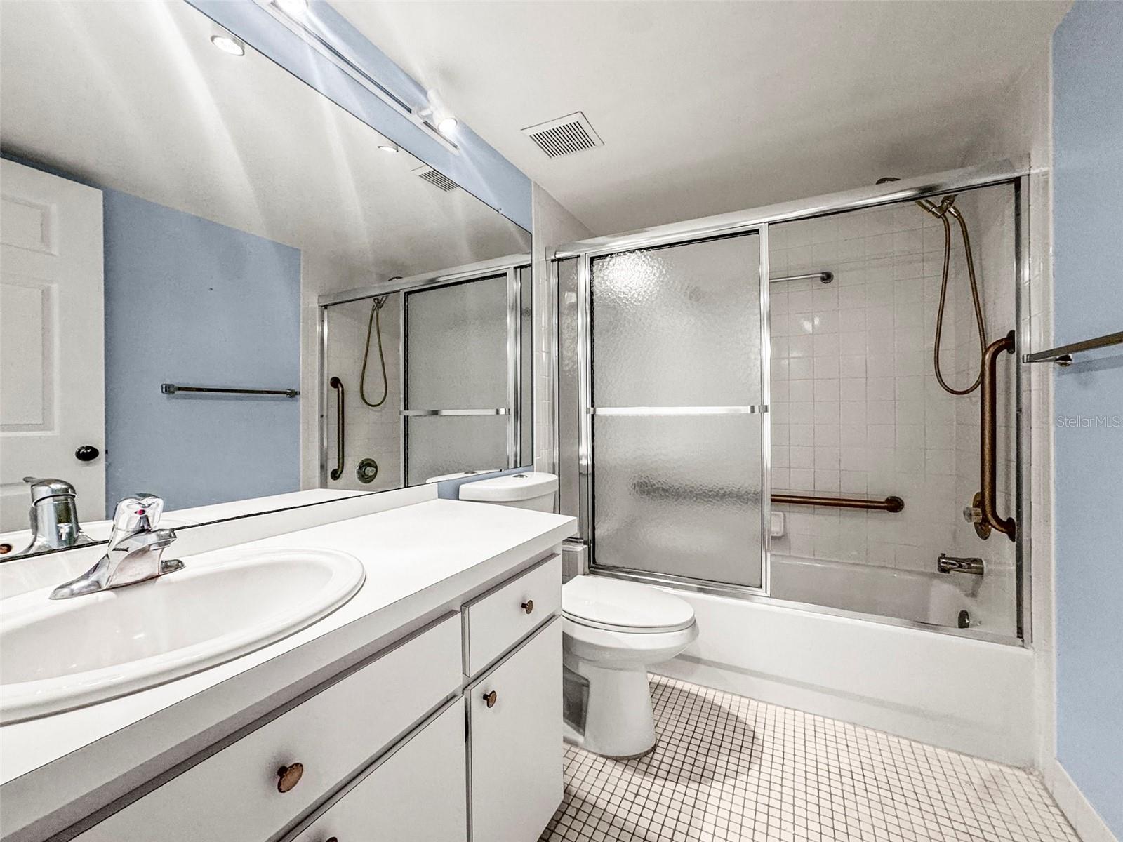 Image 19 of 40 For 2209 Utopian Drive E 117