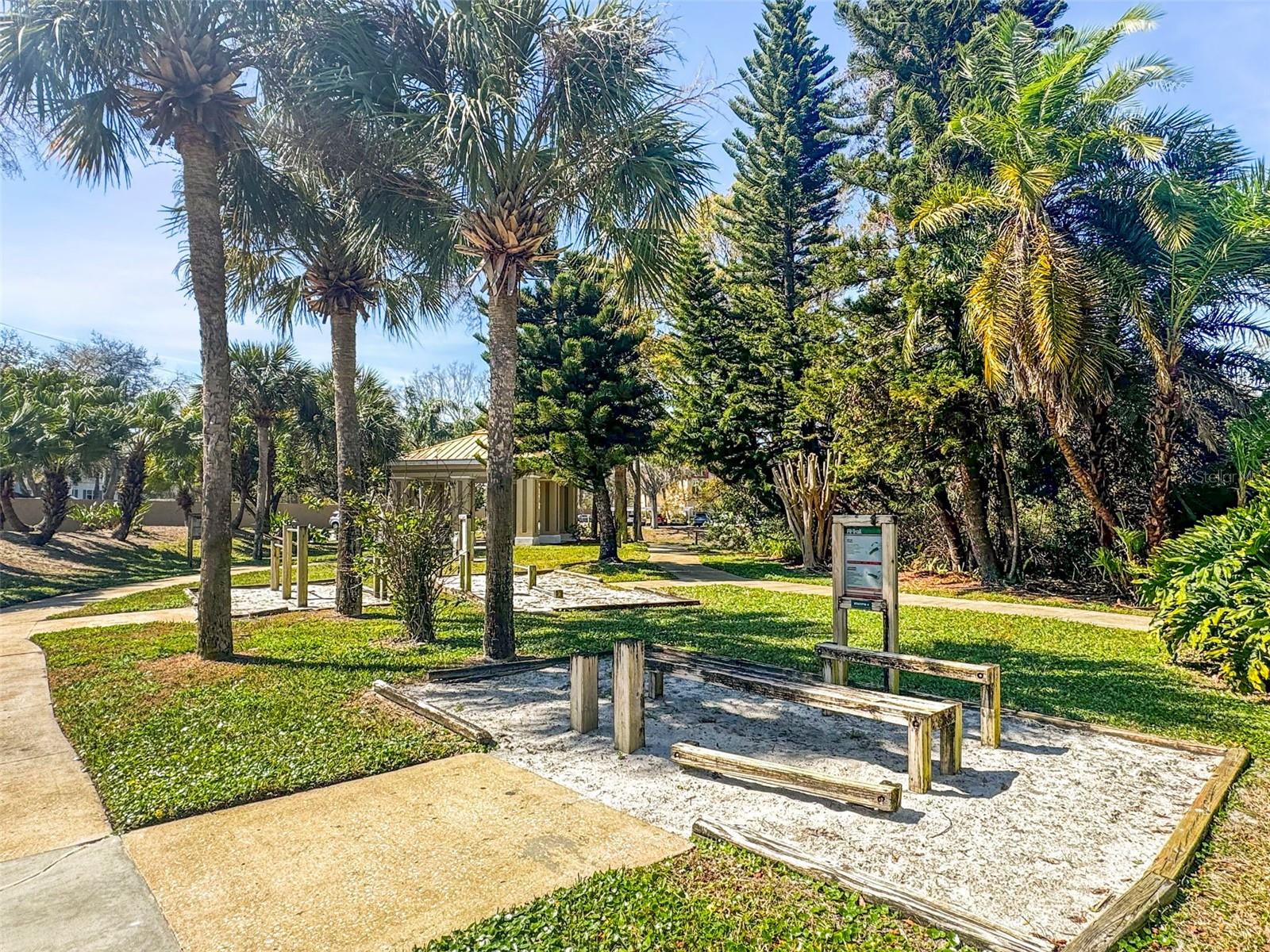 Image 28 of 40 For 2209 Utopian Drive E 117