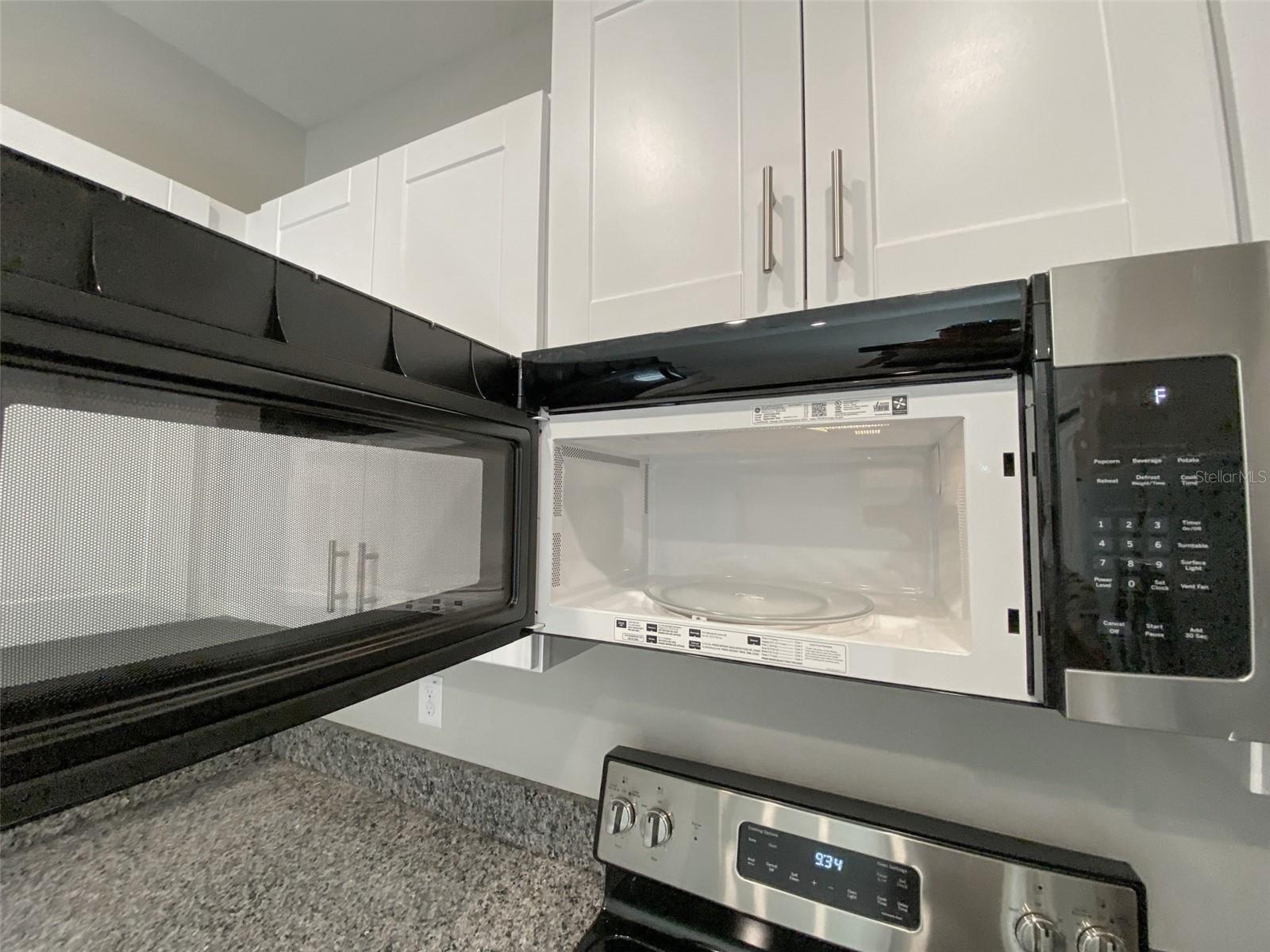 Image 10 of 82 For 11654 Castine Street