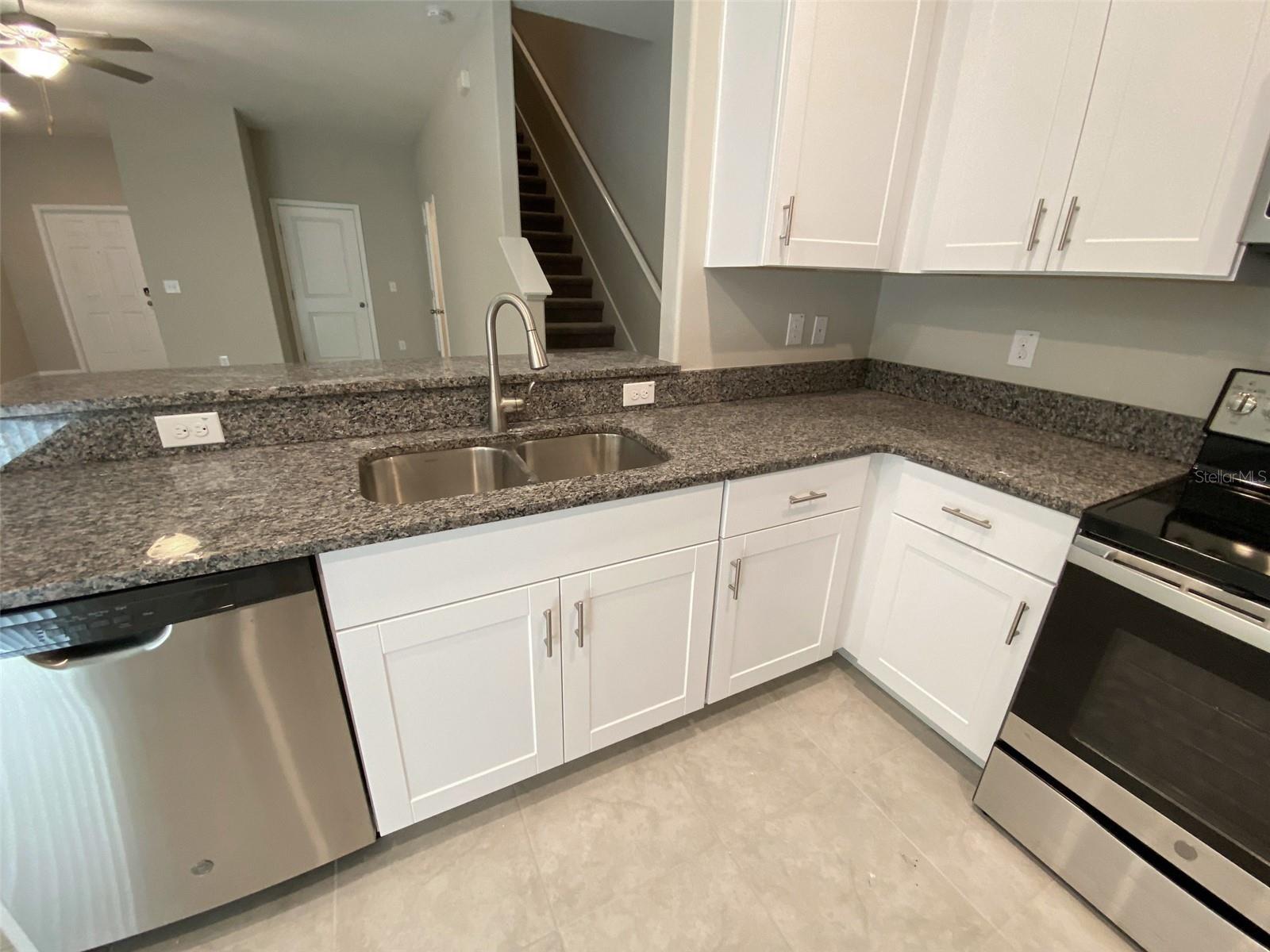 Image 11 of 82 For 11654 Castine Street