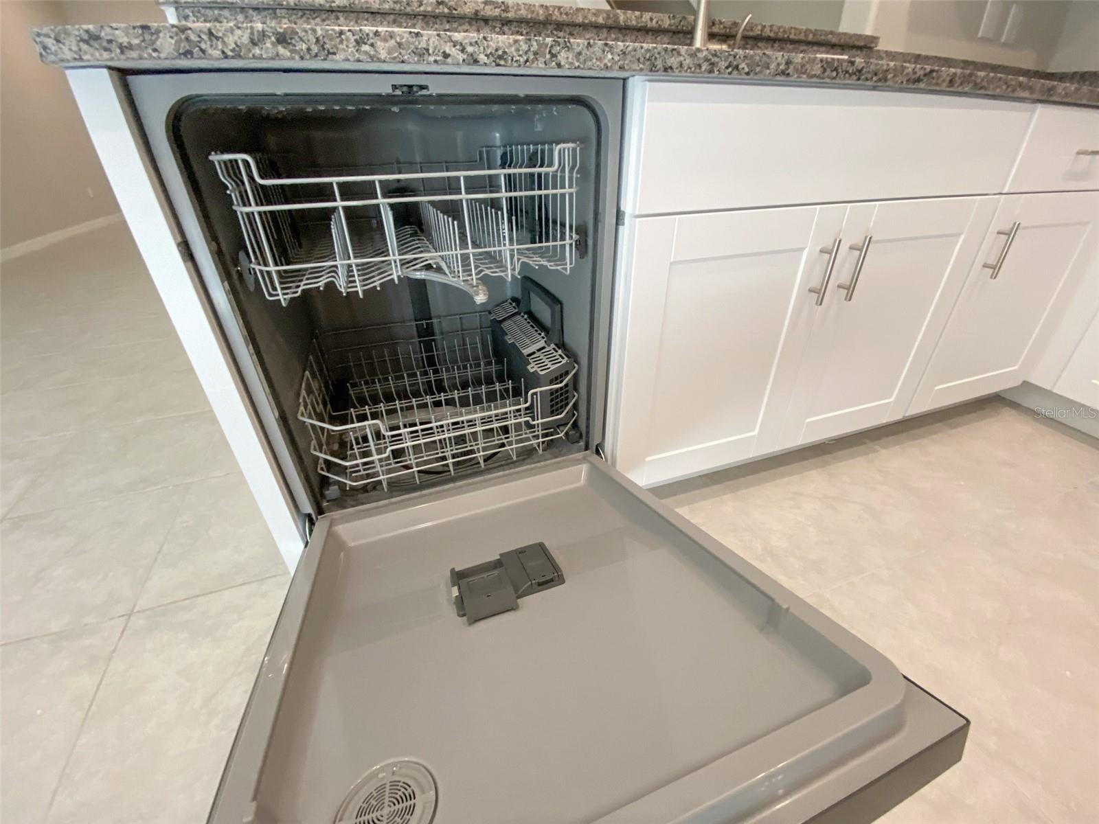 Image 13 of 82 For 11654 Castine Street