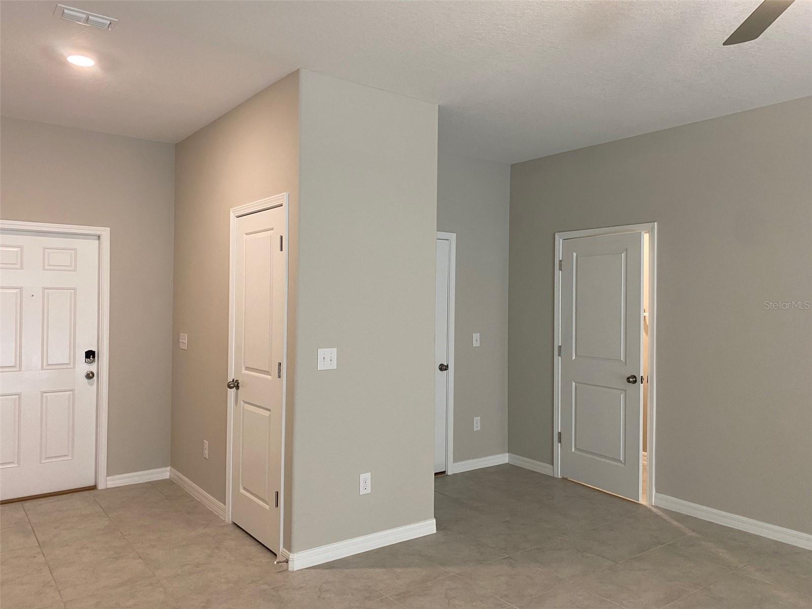 Image 16 of 82 For 11654 Castine Street