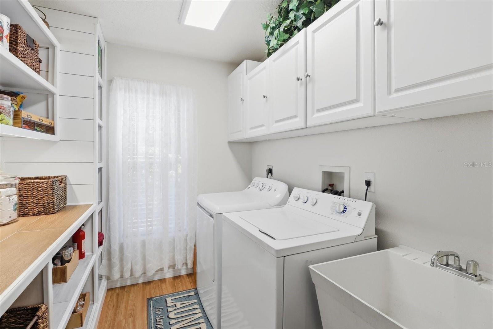 Image 25 of 57 For 6090 Woodside Circle