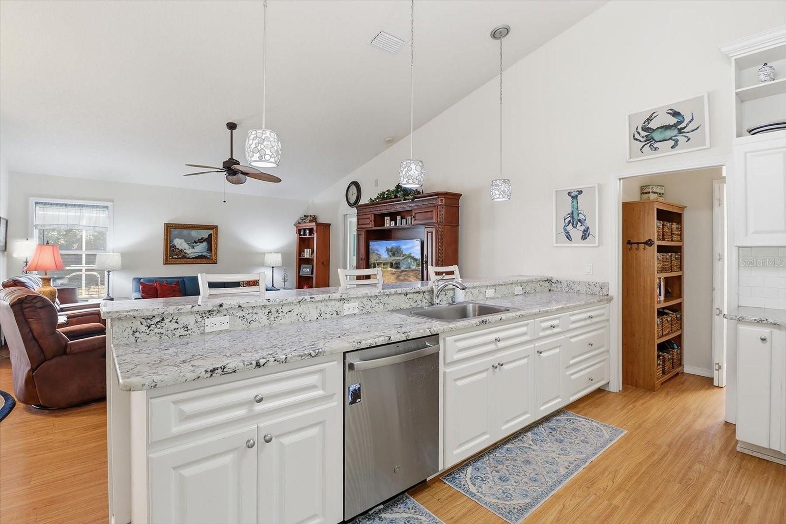 Image 26 of 57 For 6090 Woodside Circle