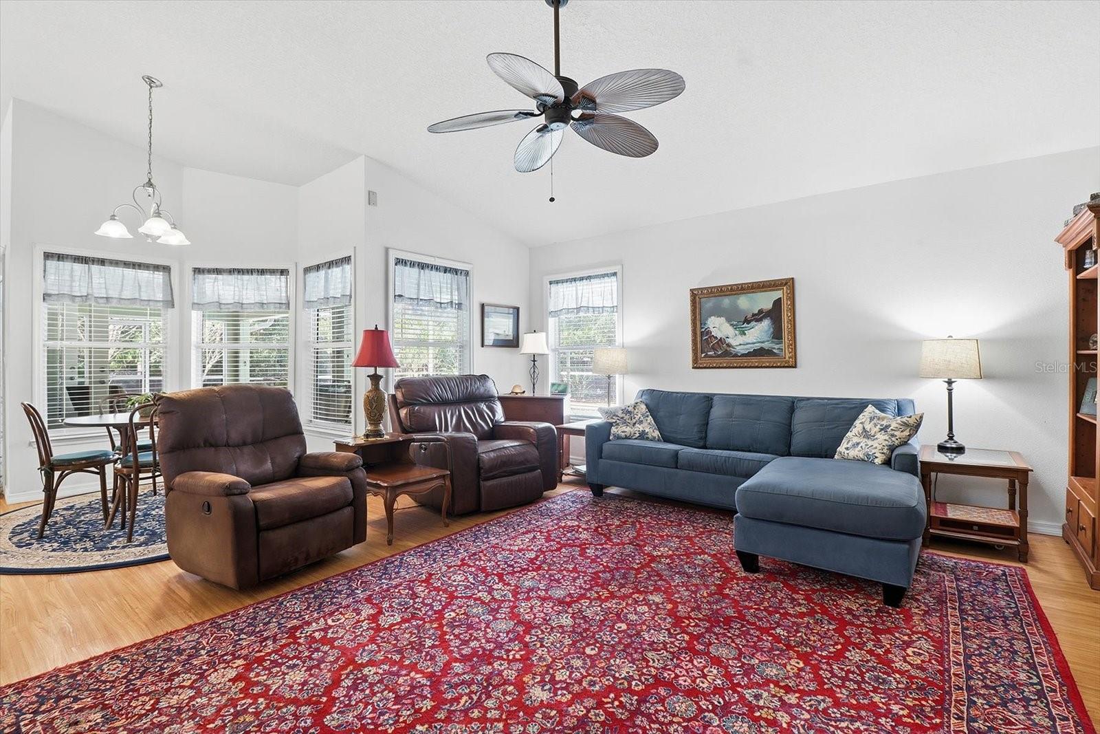 Image 29 of 57 For 6090 Woodside Circle