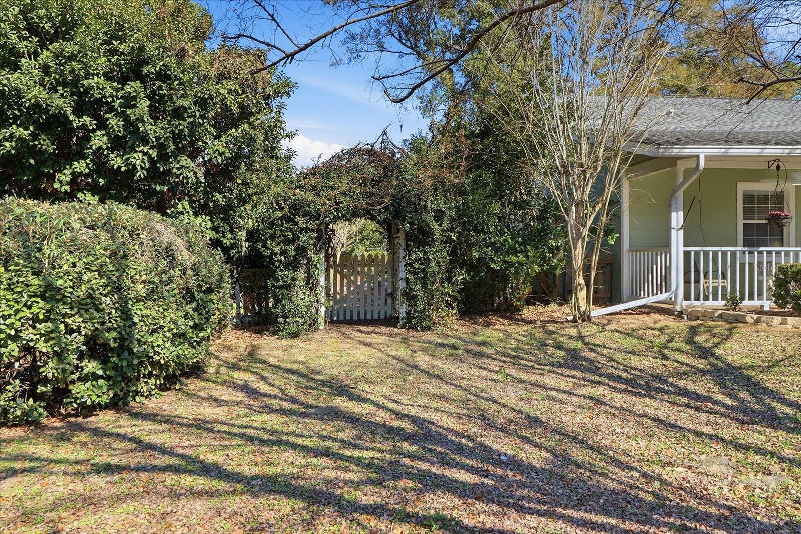 Image 45 of 57 For 6090 Woodside Circle