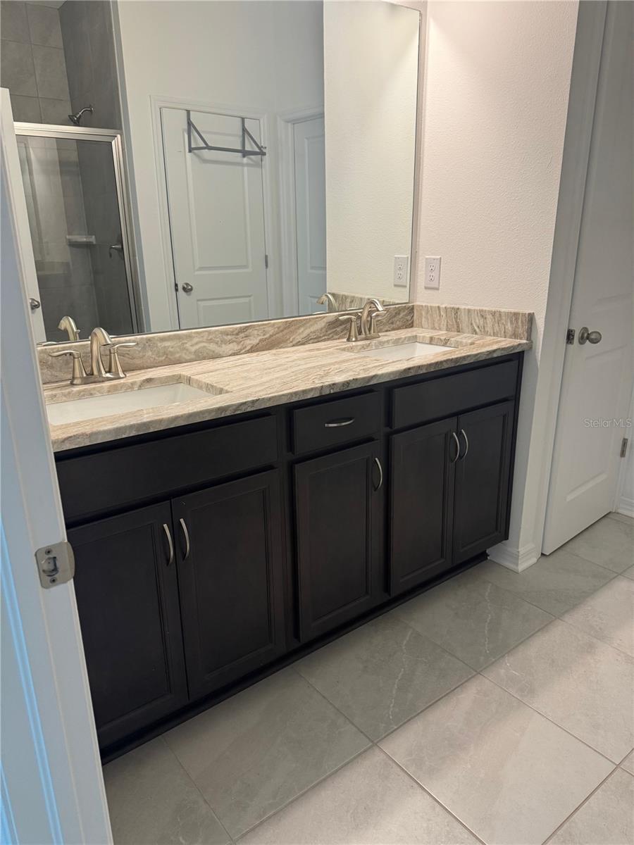 Image 8 of 11 For 4356 Reisswood Loop