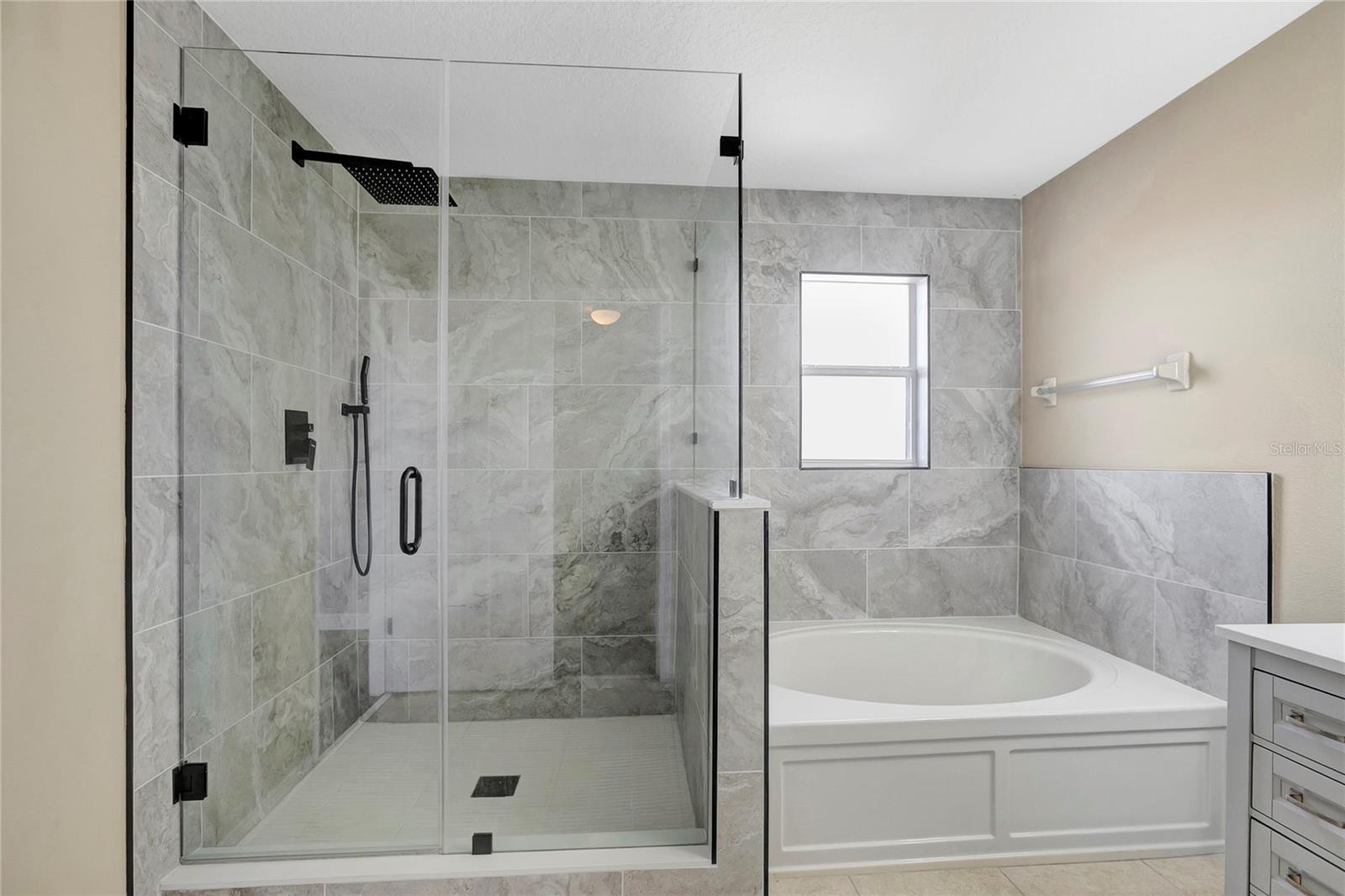 Image 15 of 34 For 3407 Cardinal Feather Drive