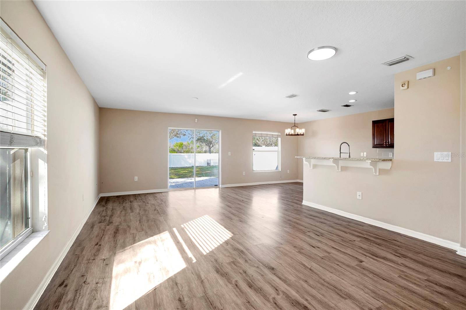 Image 5 of 34 For 3407 Cardinal Feather Drive