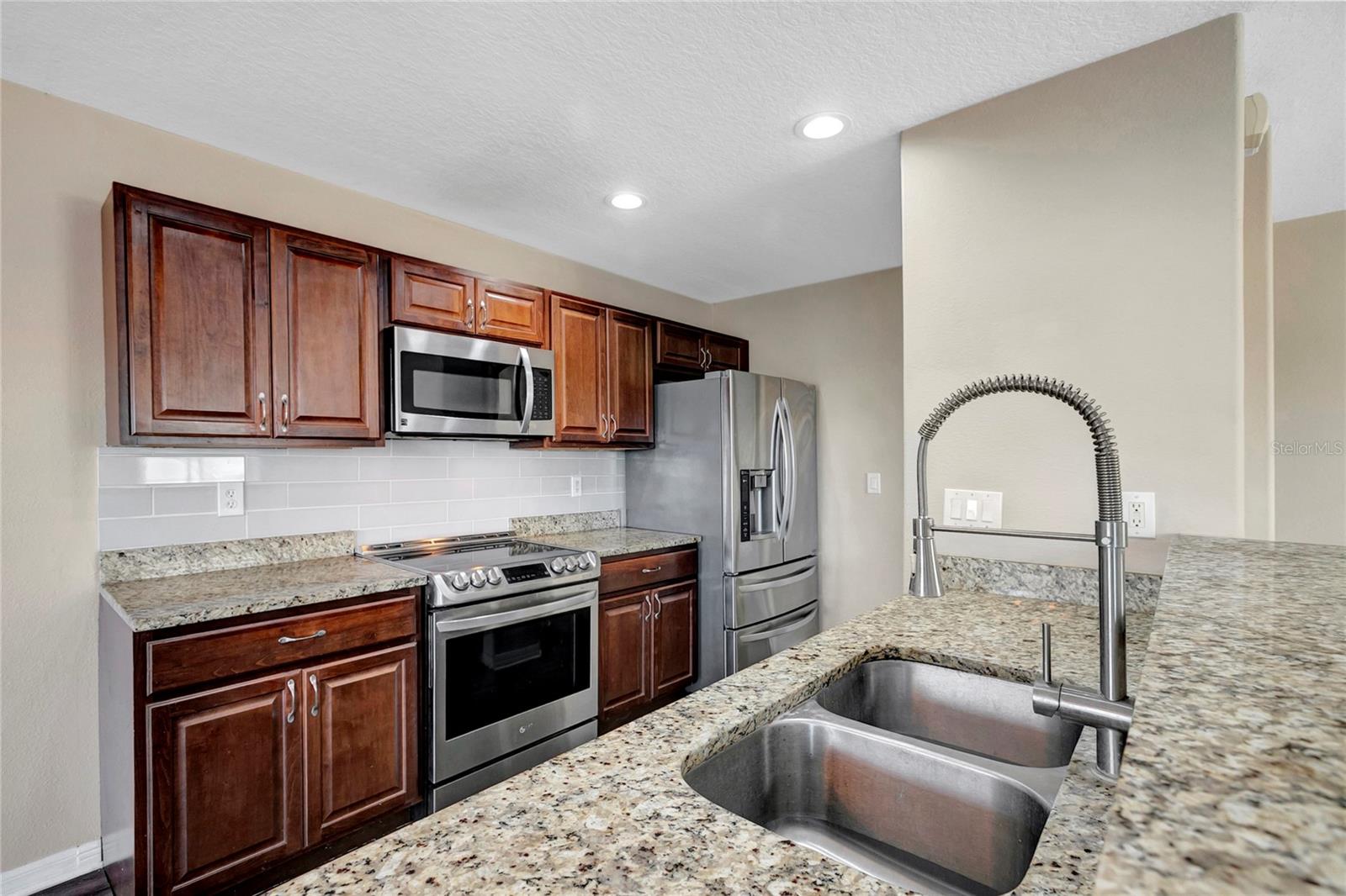 Image 9 of 34 For 3407 Cardinal Feather Drive