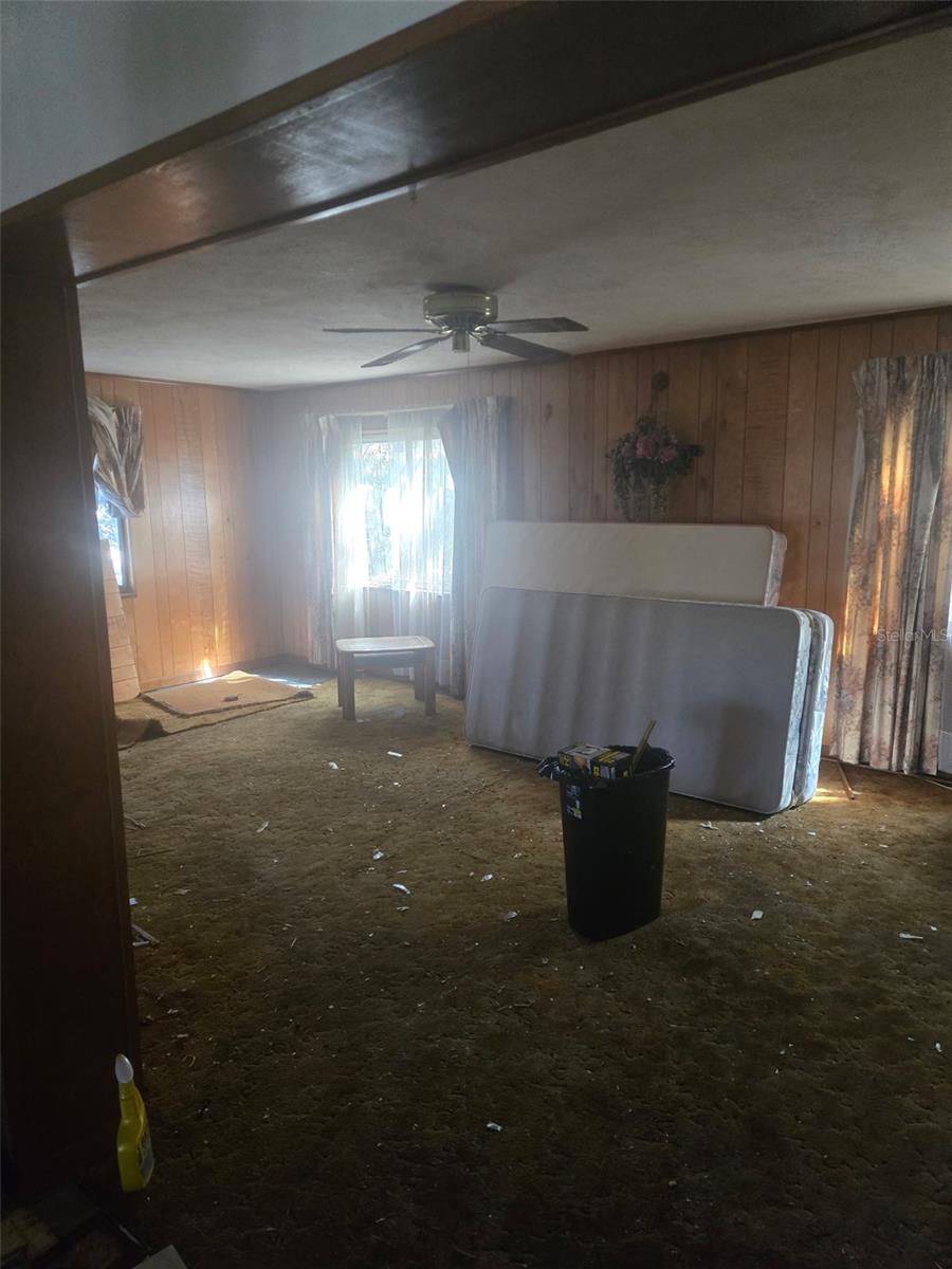 Image 3 of 16 For 133 Dahlia Court