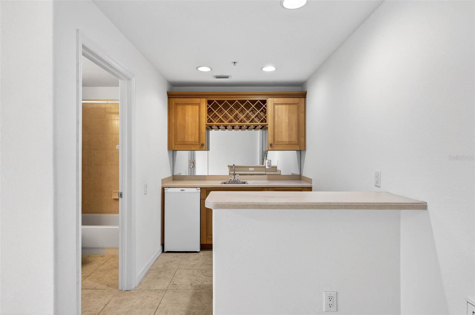 Image 28 of 76 For 4324 Spinnaker Cove Lane