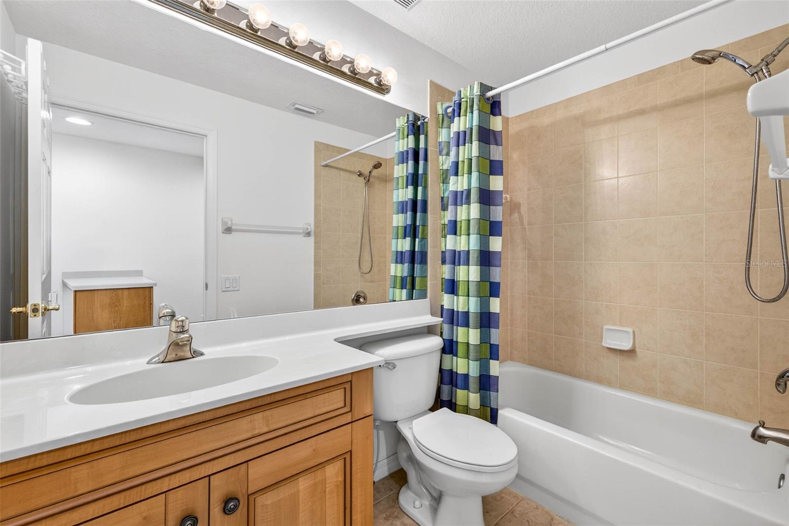 Image 30 of 76 For 4324 Spinnaker Cove Lane