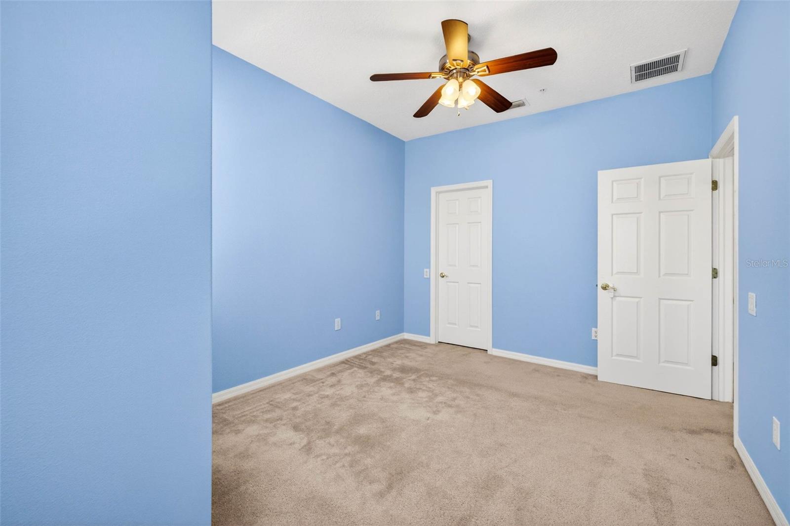 Image 43 of 76 For 4324 Spinnaker Cove Lane