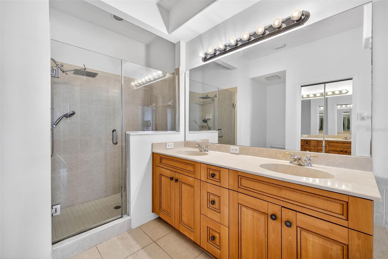 Image 51 of 76 For 4324 Spinnaker Cove Lane