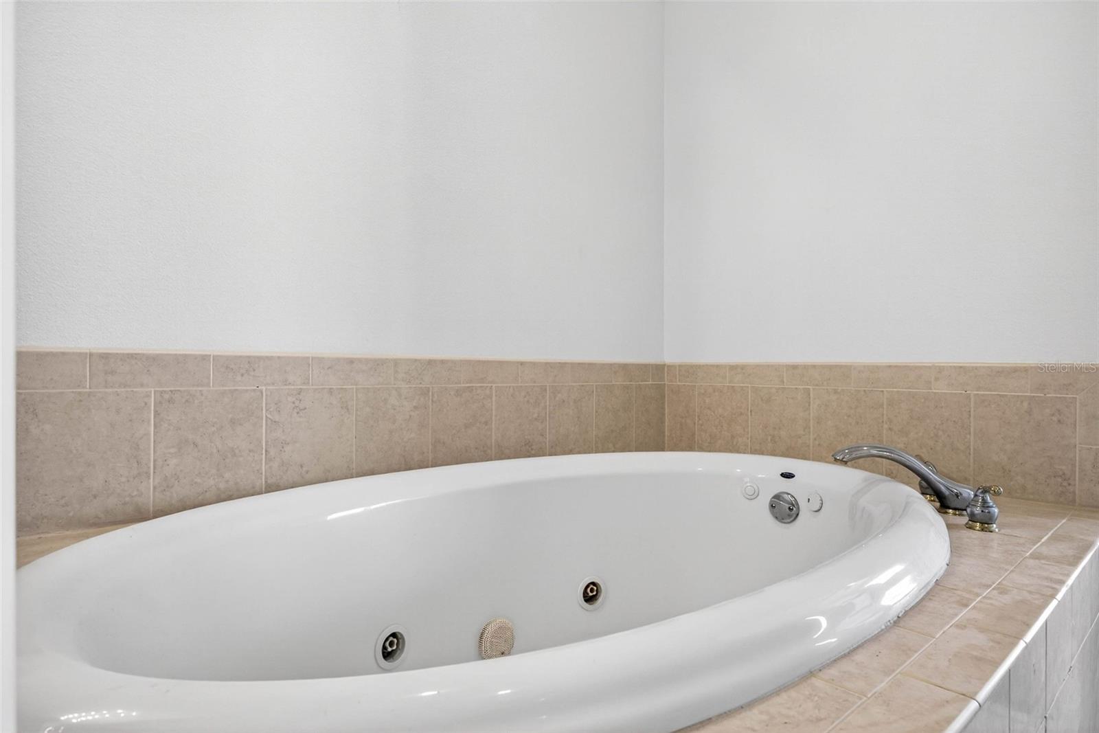 Image 53 of 76 For 4324 Spinnaker Cove Lane