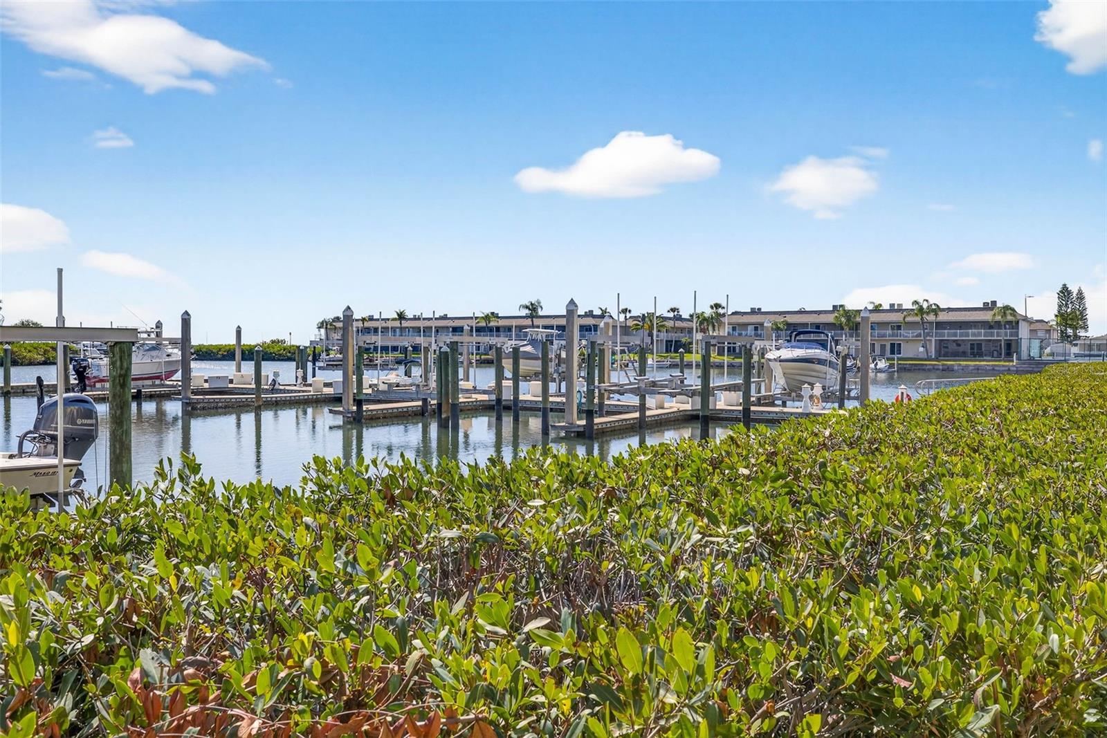 Image 57 of 76 For 4324 Spinnaker Cove Lane