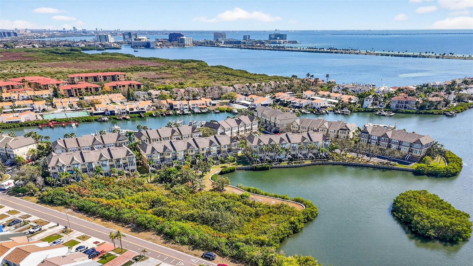 Image 63 of 76 For 4324 Spinnaker Cove Lane