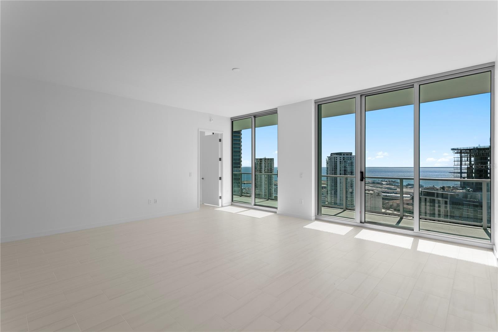 Listing photo id 9 for 400 Central Avenue 2806