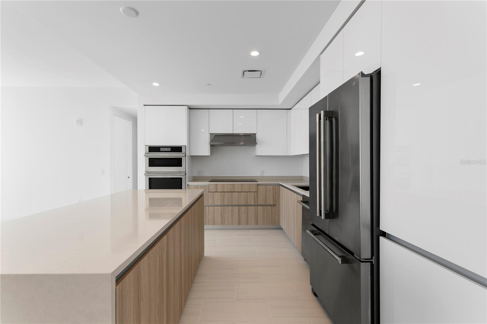 Listing photo id 17 for 400 Central Avenue 2806