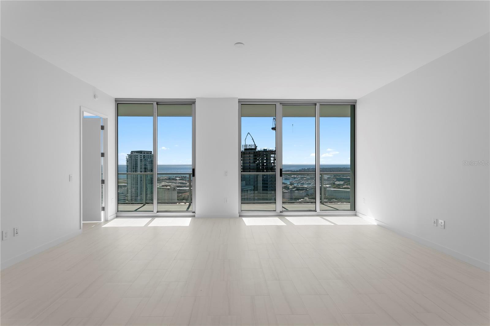 Listing photo id 19 for 400 Central Avenue 2806