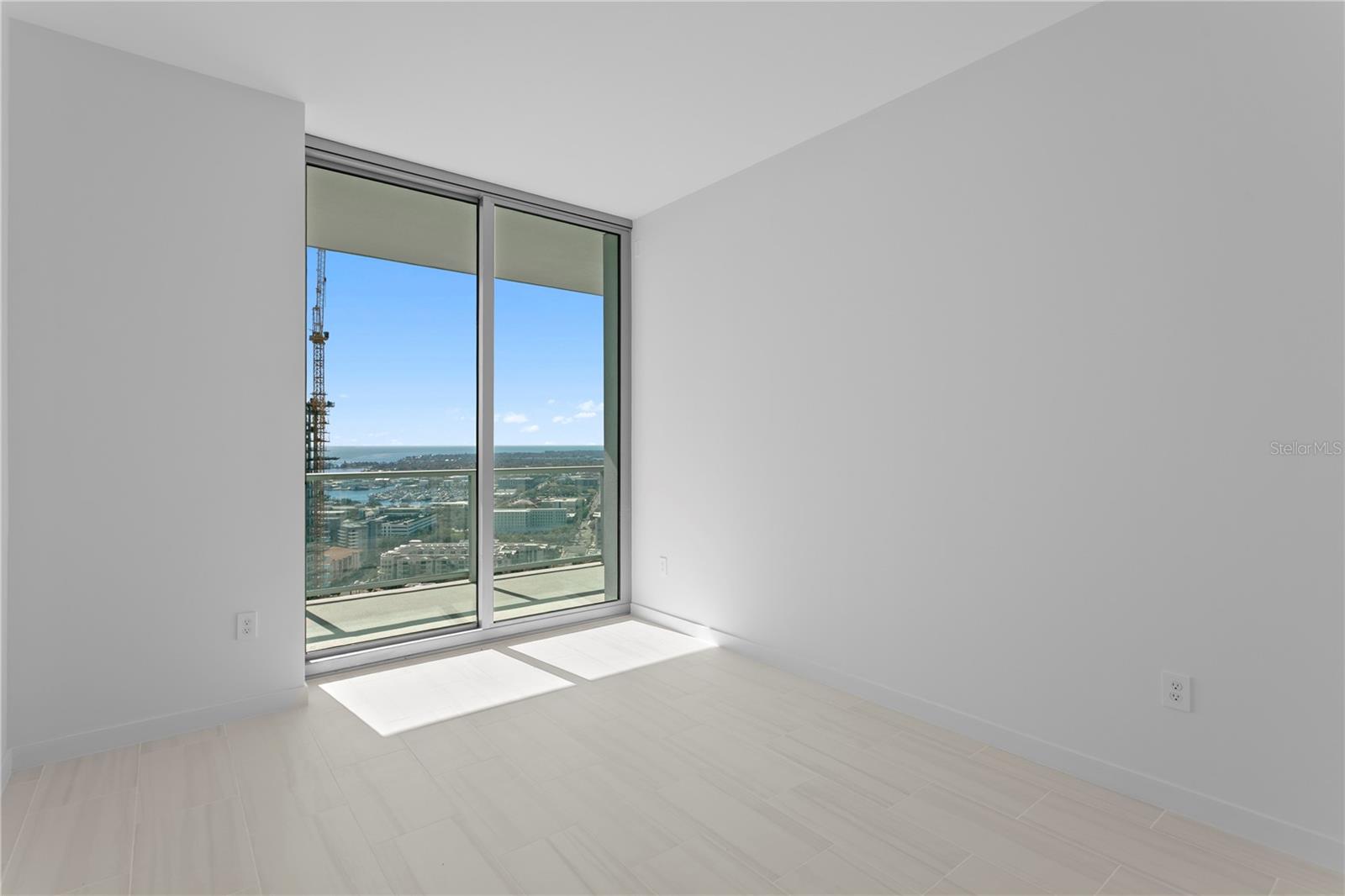 Listing photo id 34 for 400 Central Avenue 2806