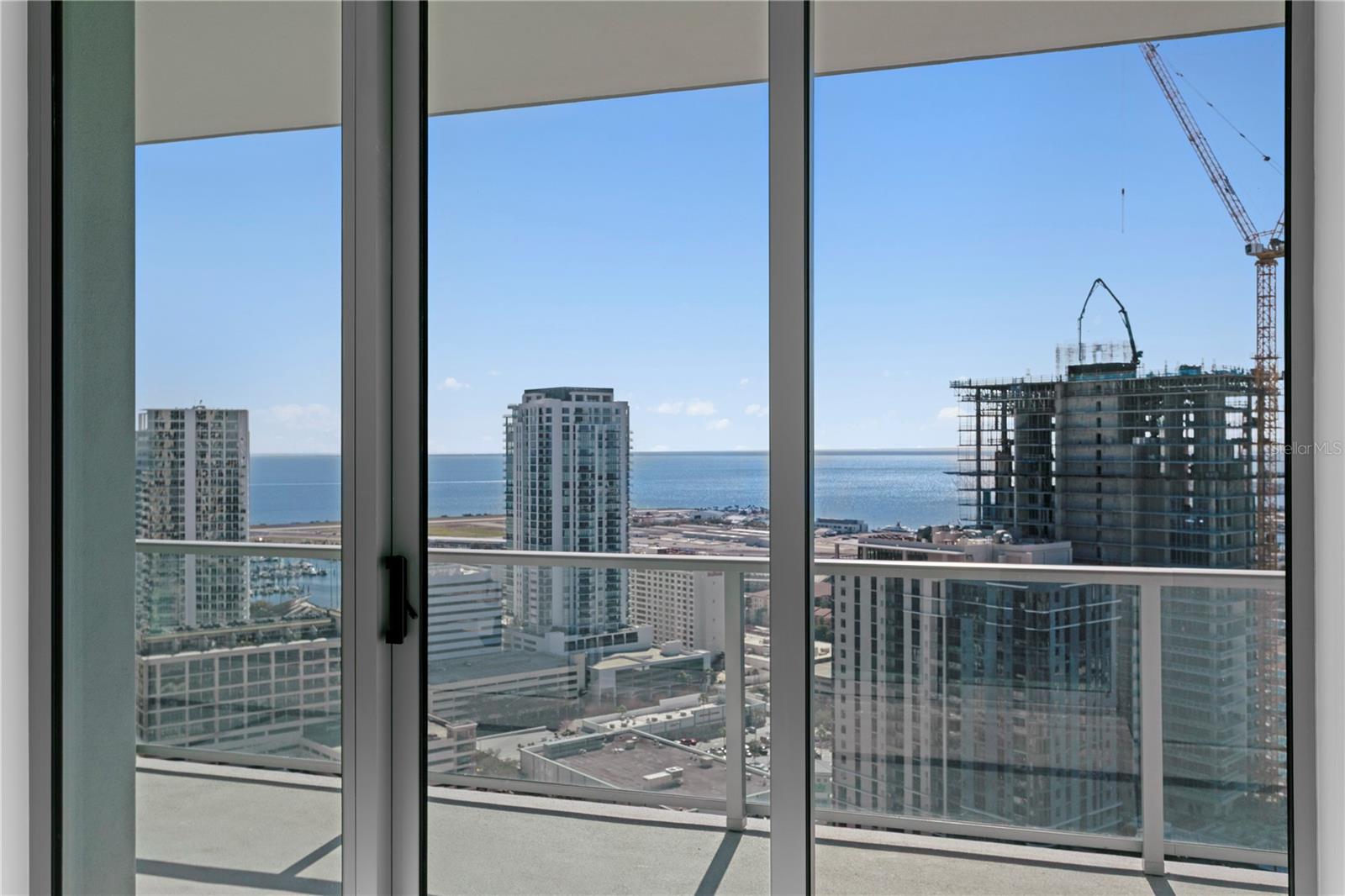 Listing photo id 37 for 400 Central Avenue 2806