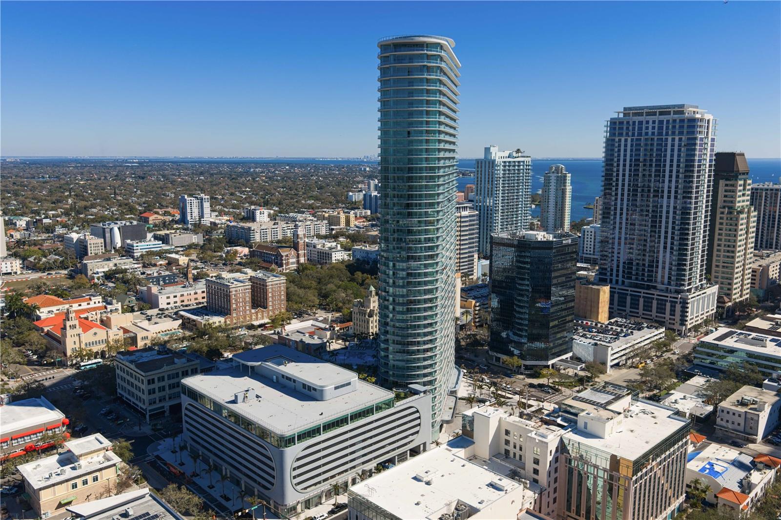 Listing photo id 53 for 400 Central Avenue 2806