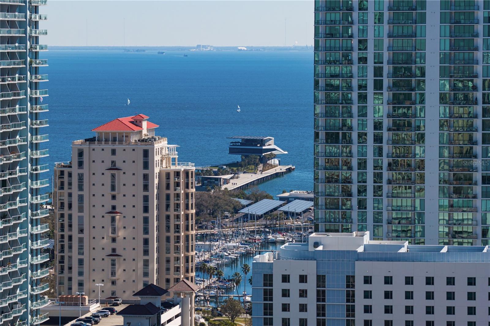 Listing photo id 4 for 400 Central Avenue 2806