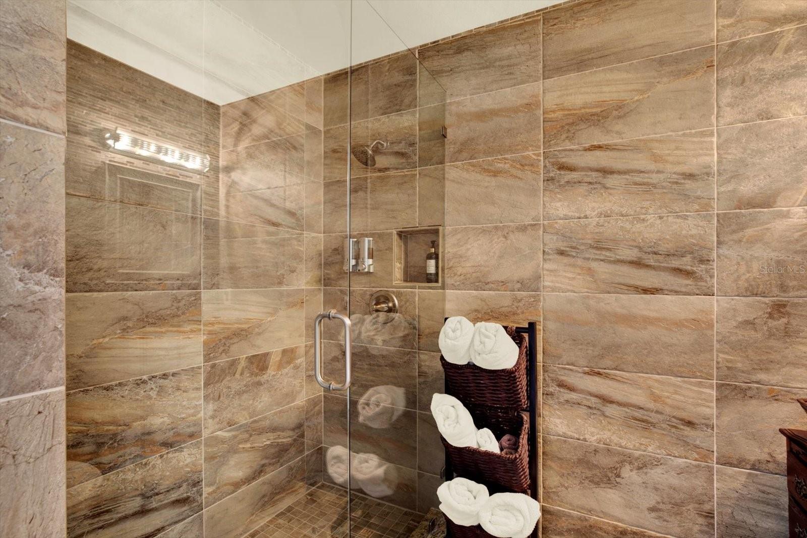 Image 11 of 23 For 1315 Gulfview Woods Lane