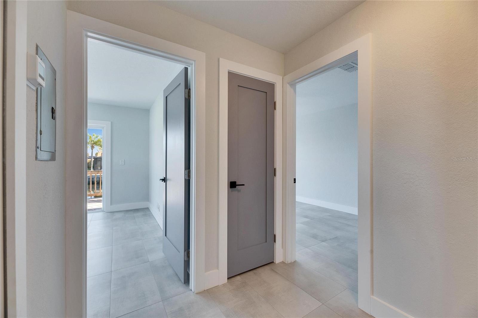 Image 27 of 50 For 1025 Apollo Beach Boulevard 1