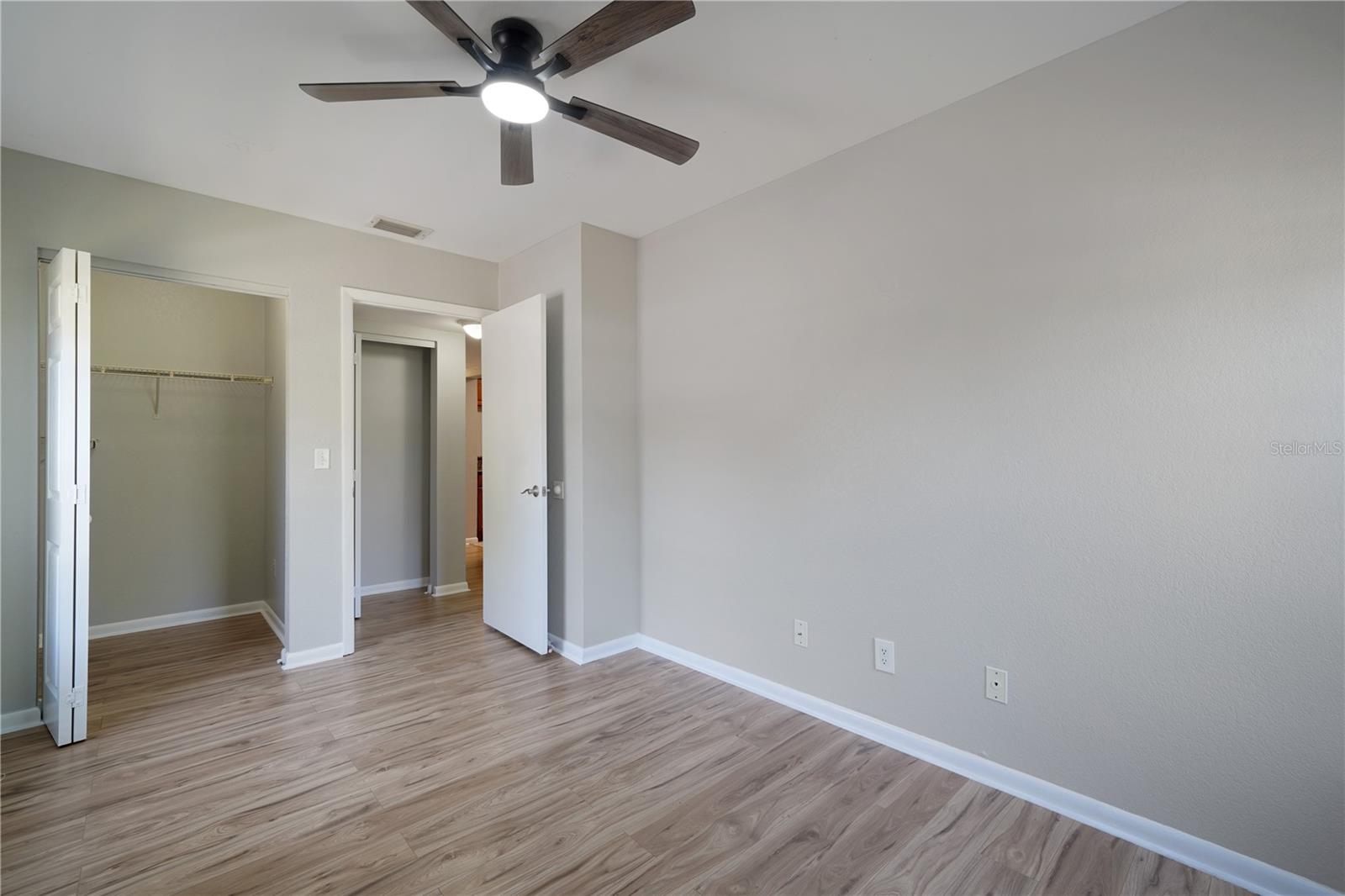 Image 15 of 25 For 5440 Macdill Avenue 3f
