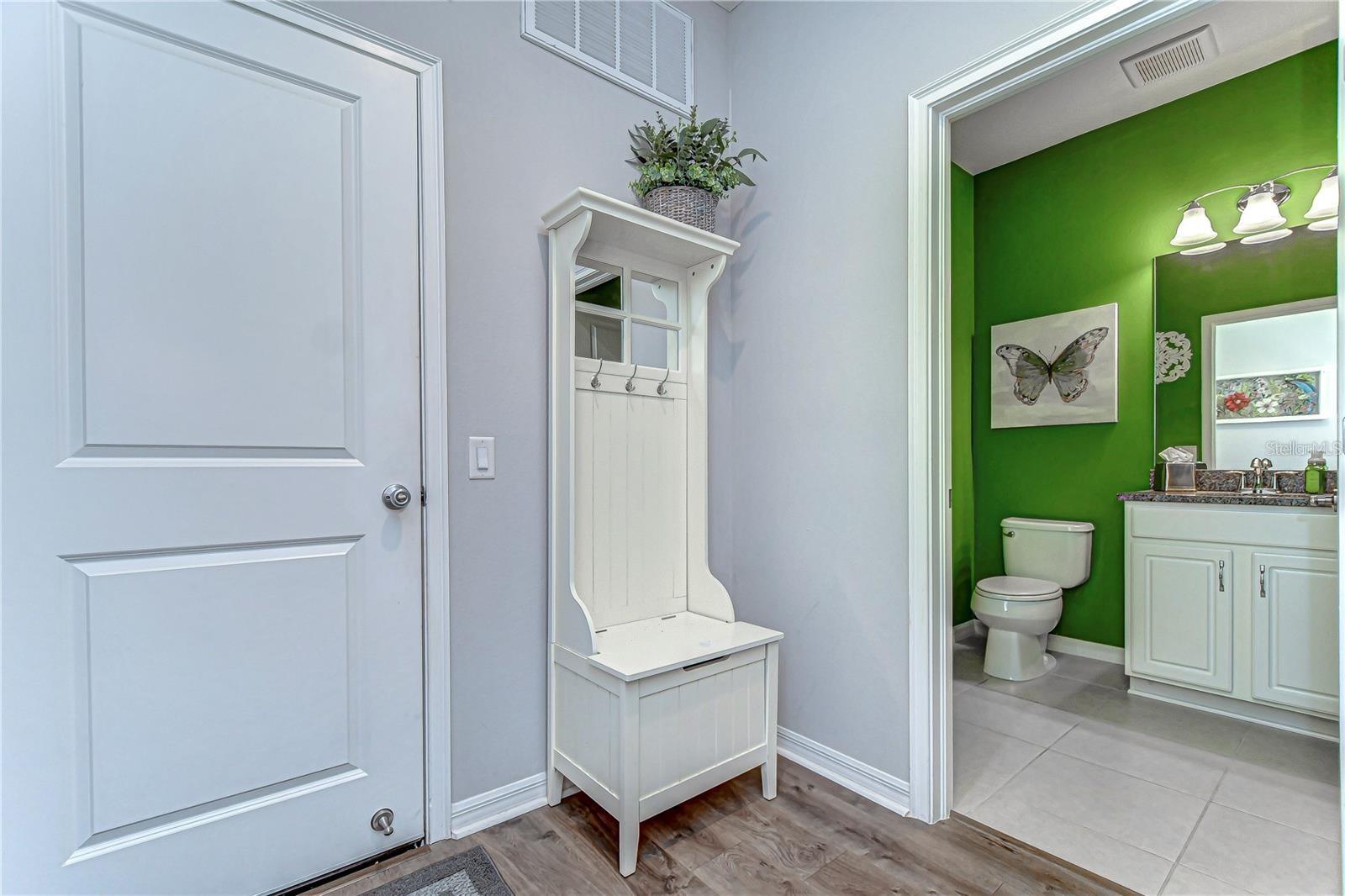 Image 21 of 56 For 5703 Colony Glen Road