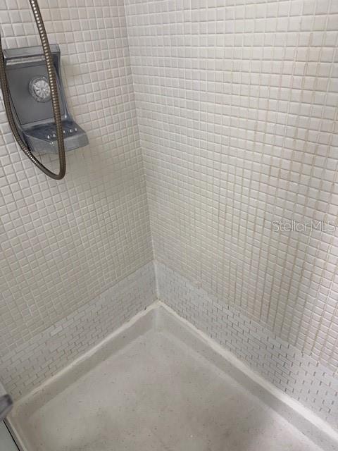 Image 14 of 19 For 1845 Highland Avenue 2-9